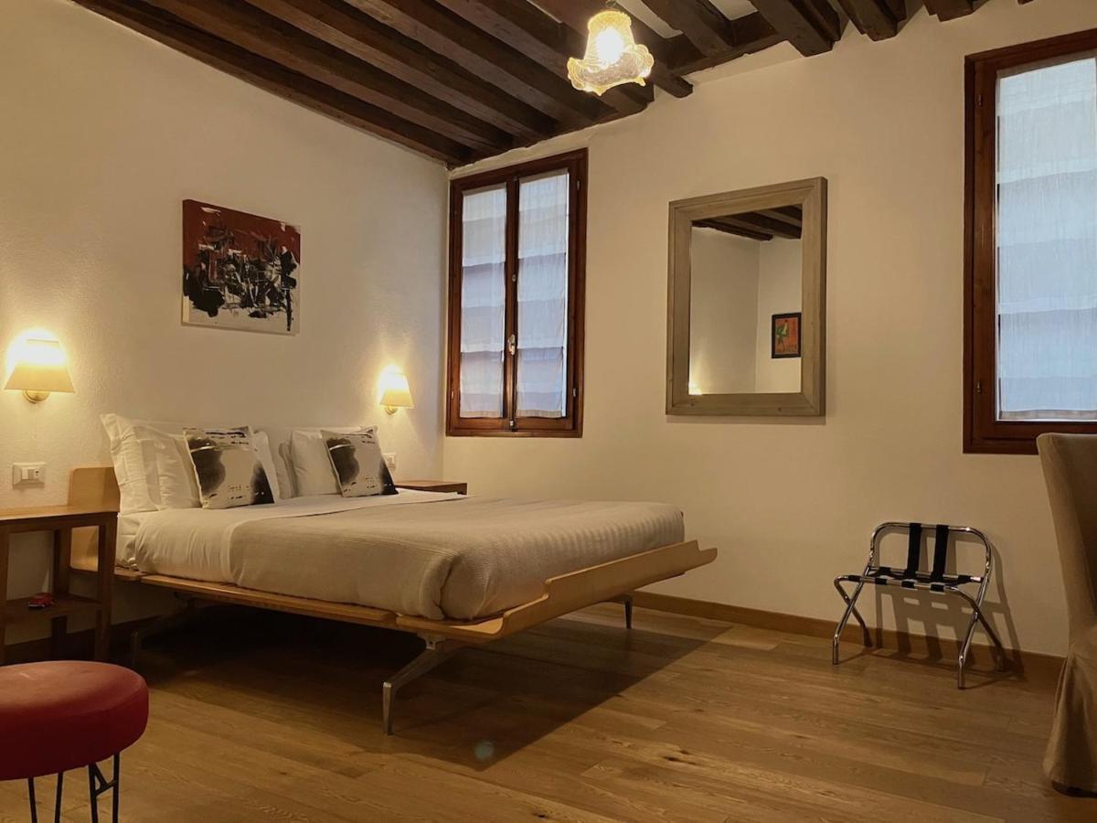 Residenza Corte Antica Couette-café Venise